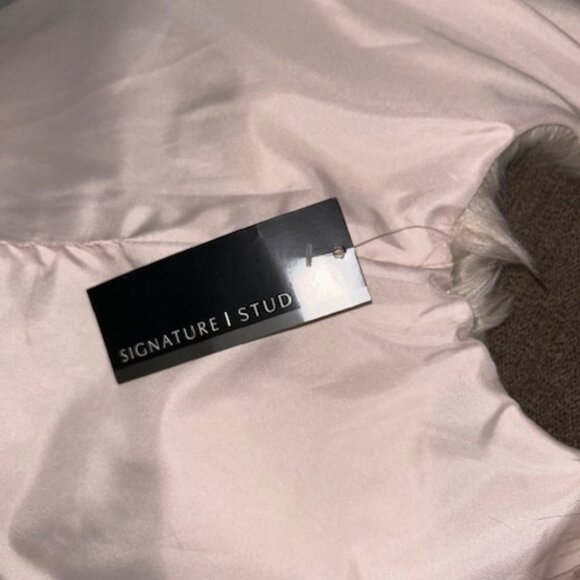 Signature Studio Faux Fur Sleeveless Vest Coat, XL, Color Taupe, NWT - Picture 4 of 4